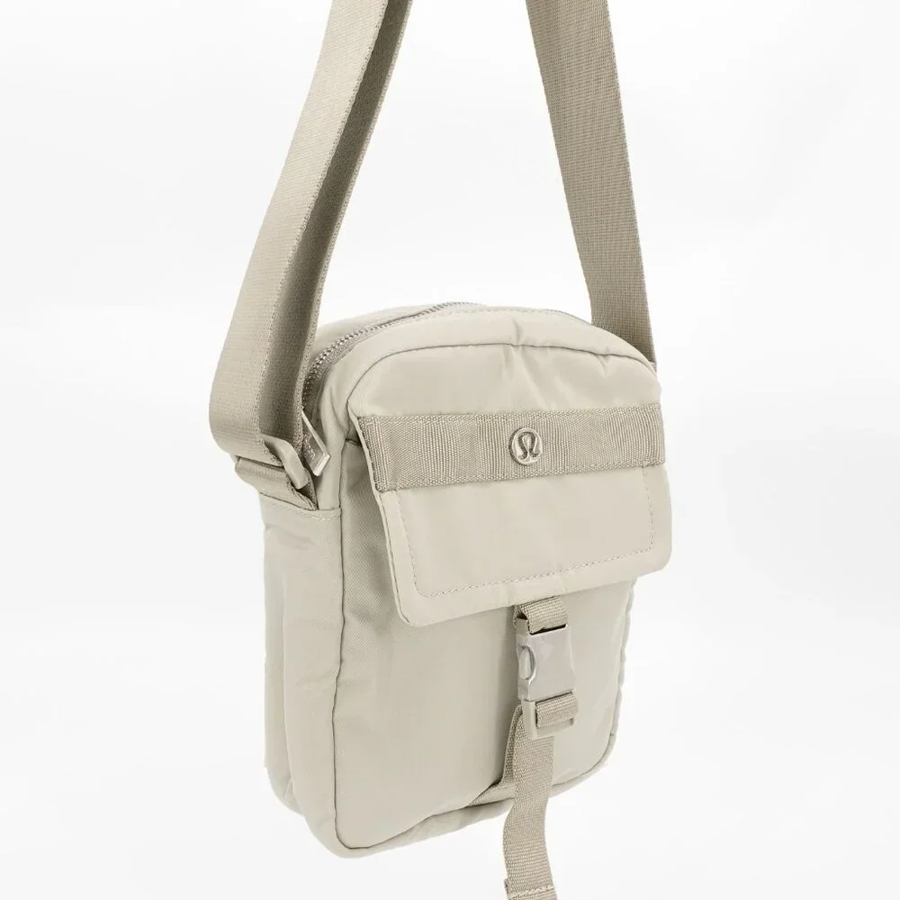 Lululemon Women's Wunderlust Crossbody Bag 2L Raw Linen Beige OS